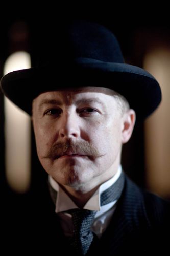 Samuel West as Frank Edwards.