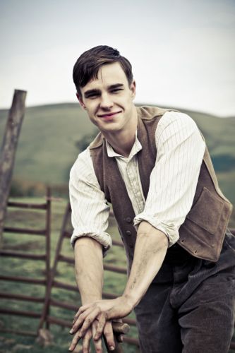 Nico Mirallegro as Joe.