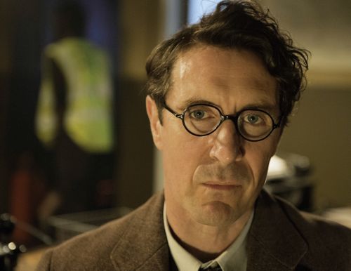 Paul McGann as John Richards.