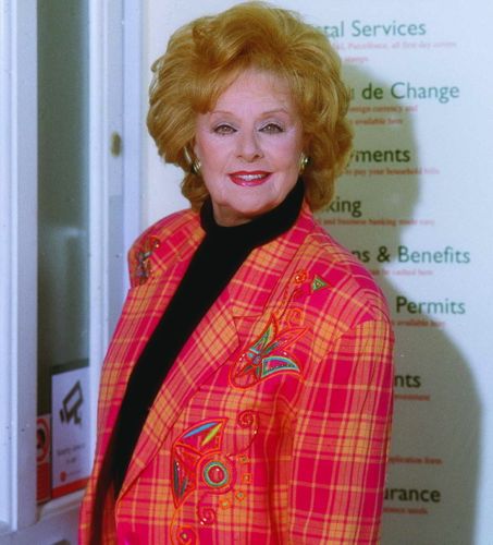 Barbara Knox as Rita.