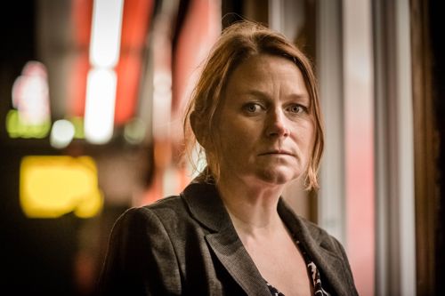 Rosie Cavaliero as Acting Det Chief Insp Susan Reinhardt.