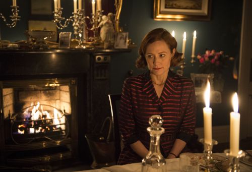 Geraldnie Somerville as Sarah.