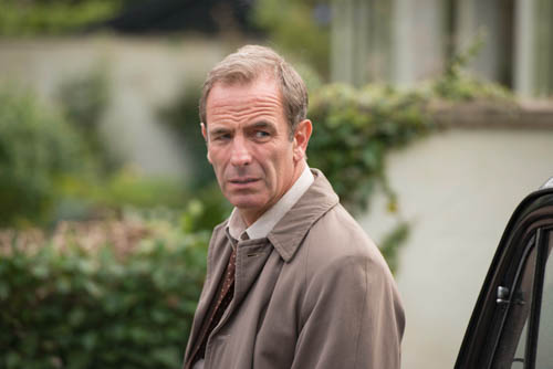 EMABARGOED_UNTIL_25TH_SEPTEMBER_GRANTCHESTER_EP1_13-9