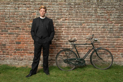 EMABARGOED_UNTIL_25TH_SEPTEMBER_GRANTCHESTER_EP1_66-37