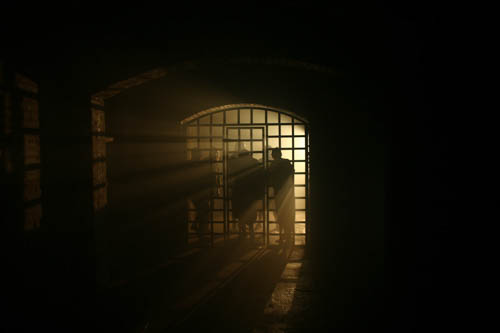 THE_GREAT_FIRE_EP2_09-1