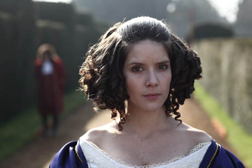 Sonya Cassidy as the Queen.