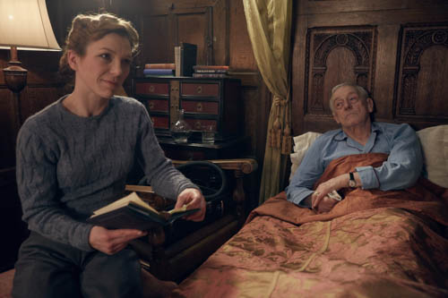 Honeysuckle Weeks as Sam Stewart and John Mahoney as Andrew Del Mar.