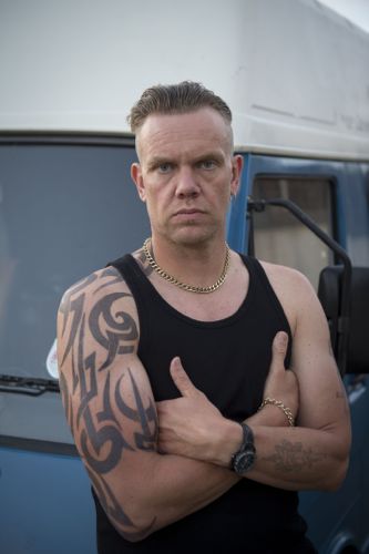 Sam Redford as Obbo.