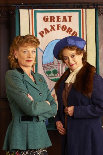 HOME_FIRES_EP2_02 500