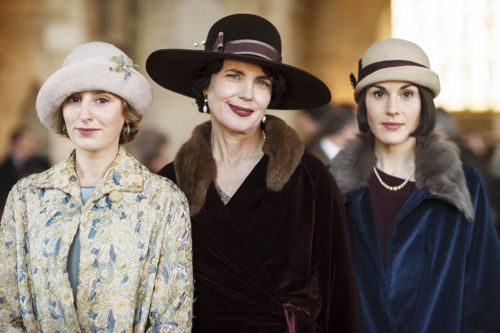 Edith (Laura Carmichael), Cora (Elizabeth McGovern) and Mary (Michelle Dockery).