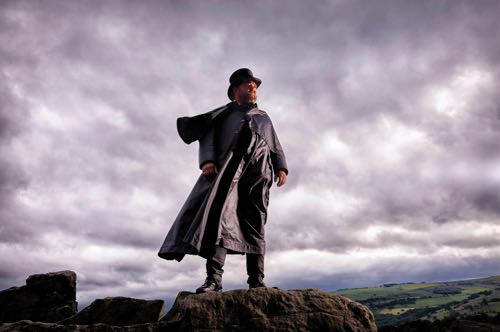 Mark Addy as Bamford.