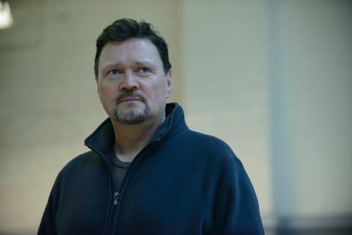 Ian Puleston-Davies as Peter.