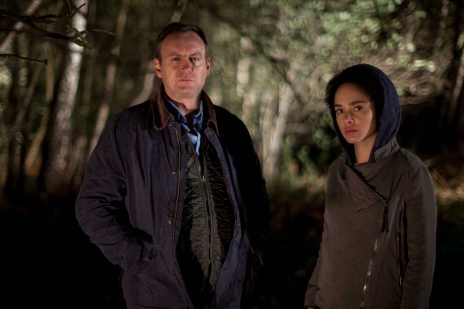 Philip Glenister (Frank).
