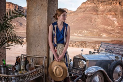 Amy Wren as Lady Evelyn.