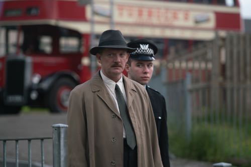 in_plain_sight_episode1_28a