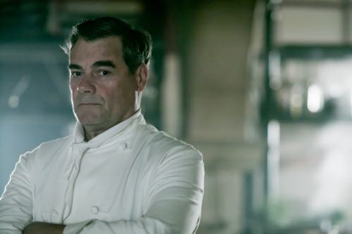 Gordon Kennedy as Robbie.