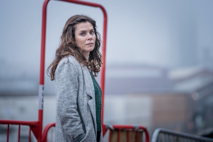 BUTTERFLY_EMBARGOED_UNTIL_4TH_0CTOBER_13